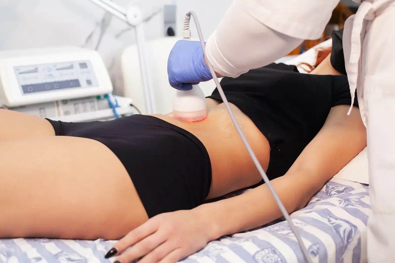 Laser Lipolysis treatment at Aevum Health, Goregaon West Mumbai